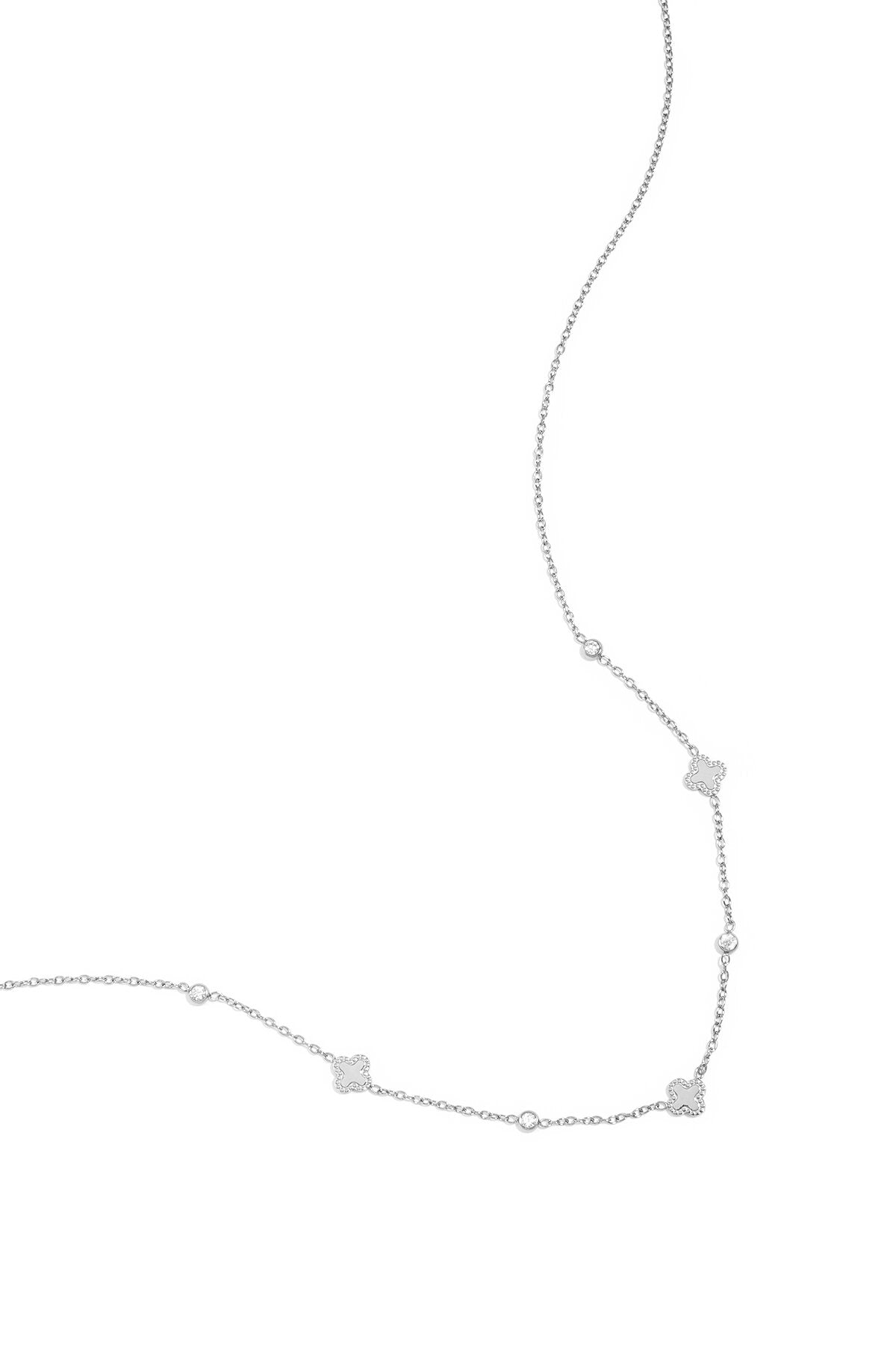 Ketting met klavertjes en ronde zirkonia steentjes
