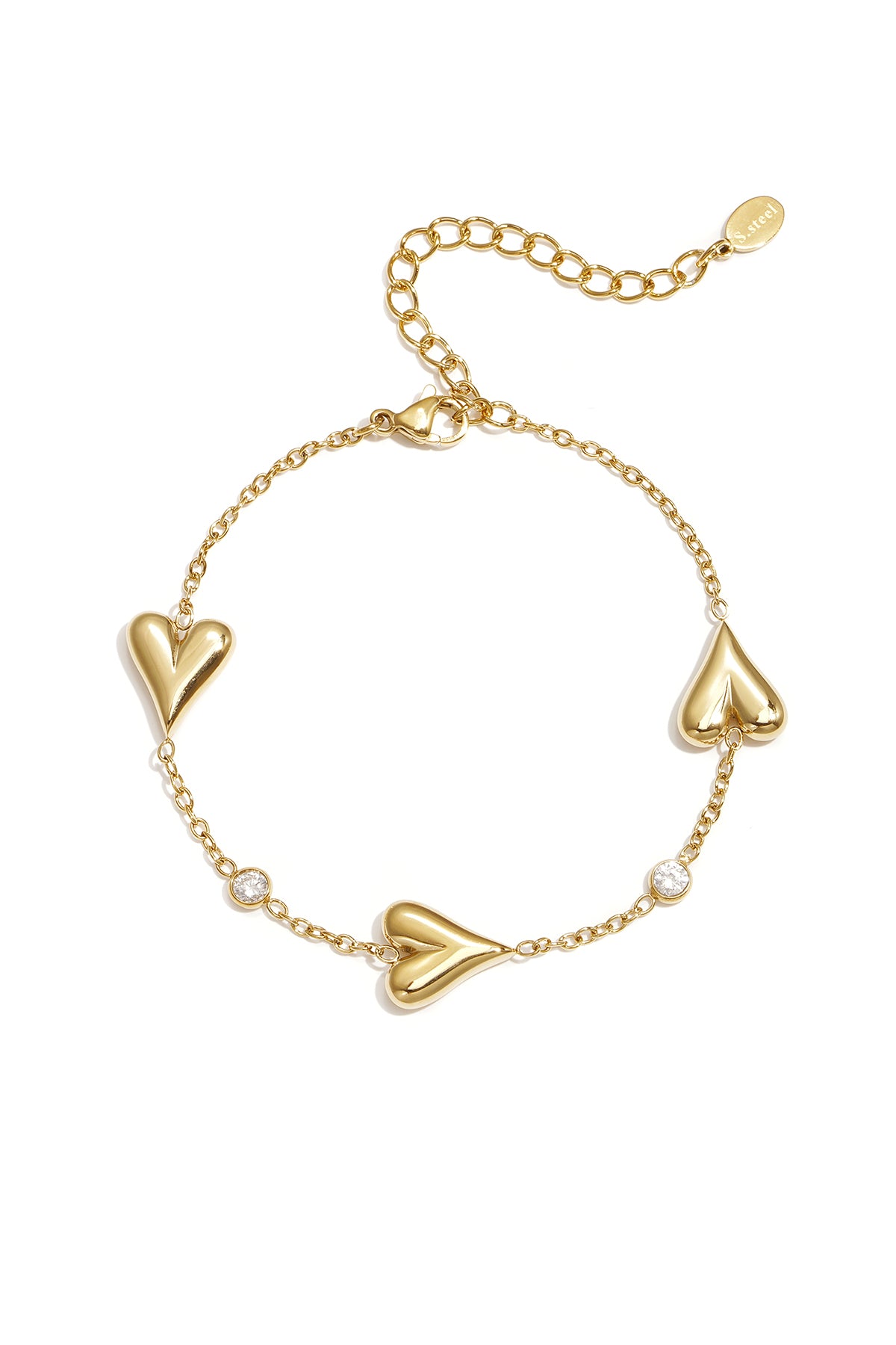 Armband met drie massieve harten en steentjes
